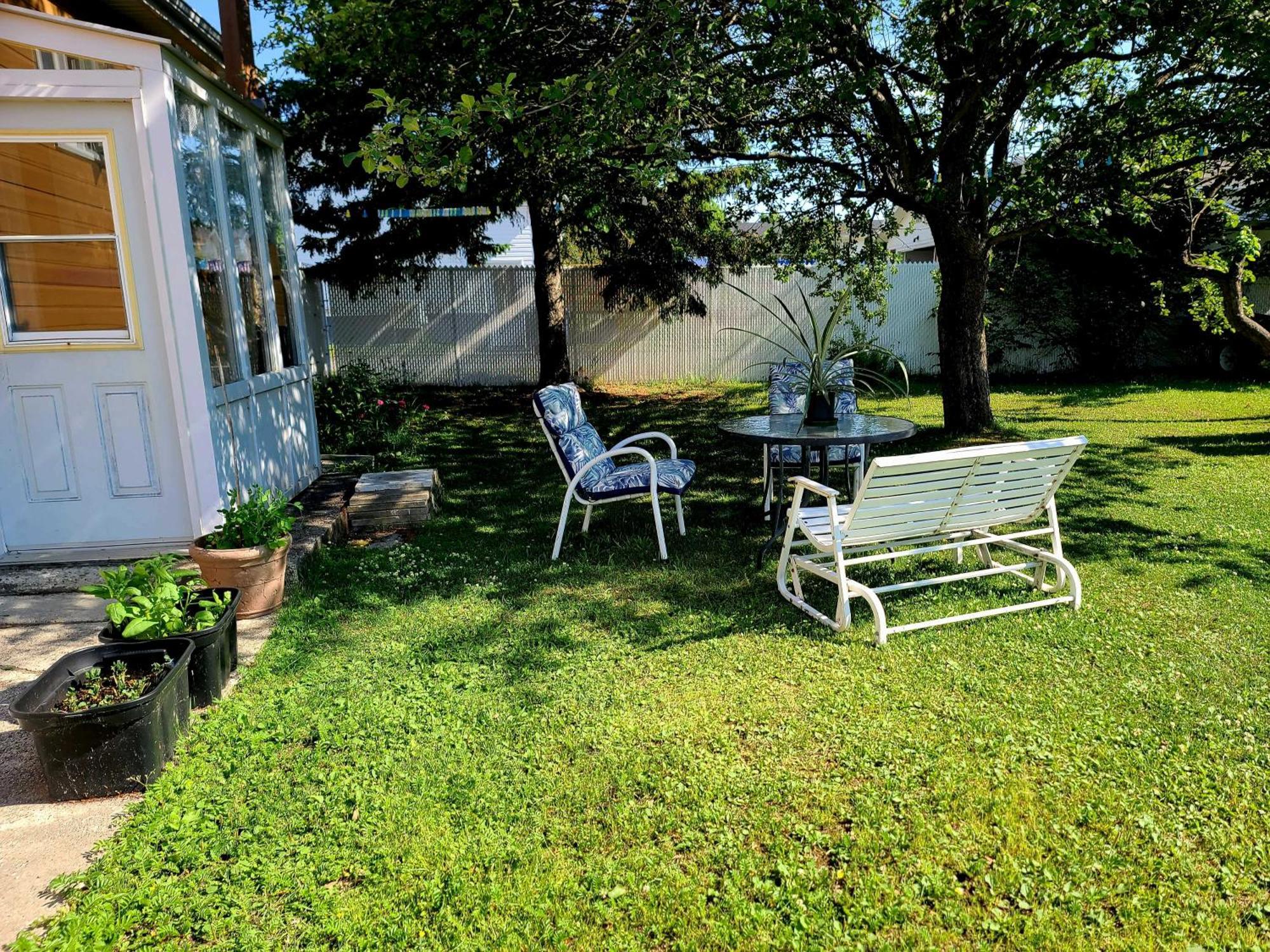 Gite Du Passant Sadm, Parc De La Gaspesie. Sainte Anne-des-Chênes Extérieur photo